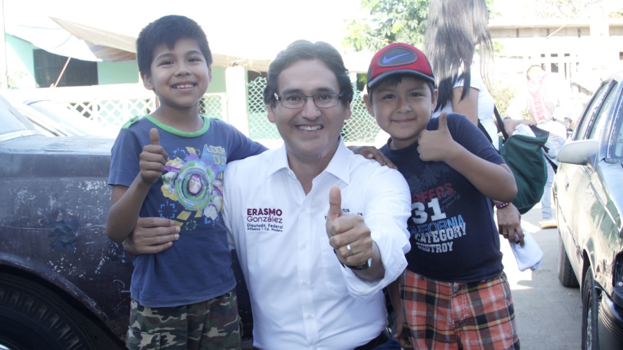 Con nueva visión para legislar, Erasmo González impulsará educación