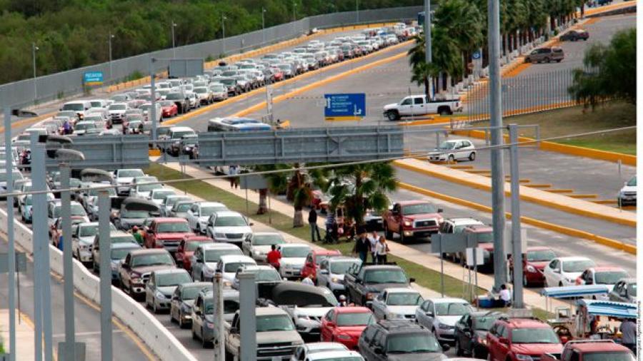 Se registran tiempos récord en los cruces vehiculares de los puentes fronterizos