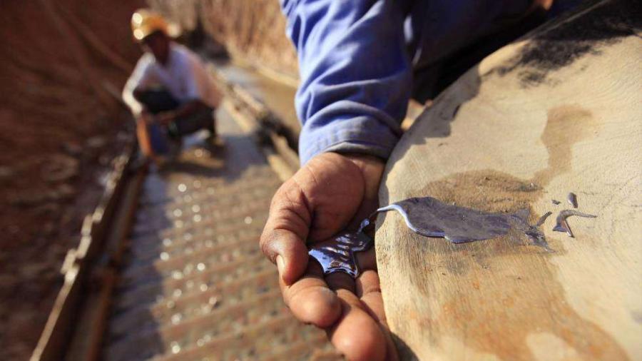 Colombia prohíbe el mercurio en la explotación de la minería