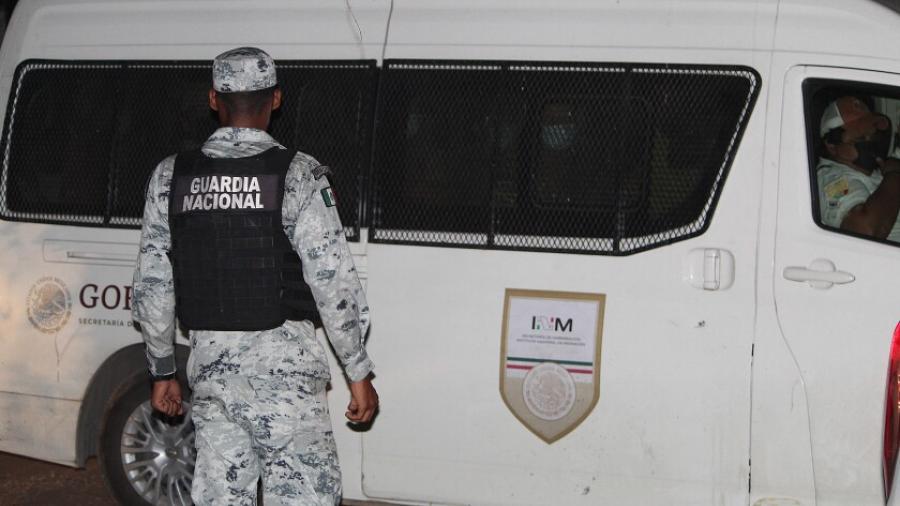 INM hallan a 200 personas encerradas en Chiapas