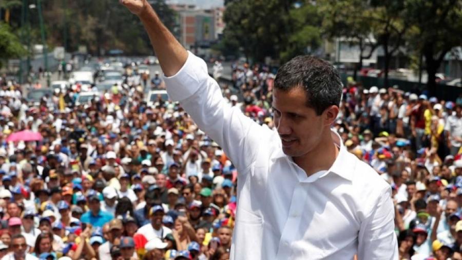 Asamblea estudiaría la opción de intervención militar de EU