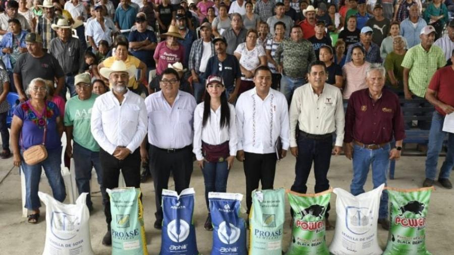 Refuerza Gobierno de Tamaulipas  apoyo al campo con entrega de semillas de alta calidad