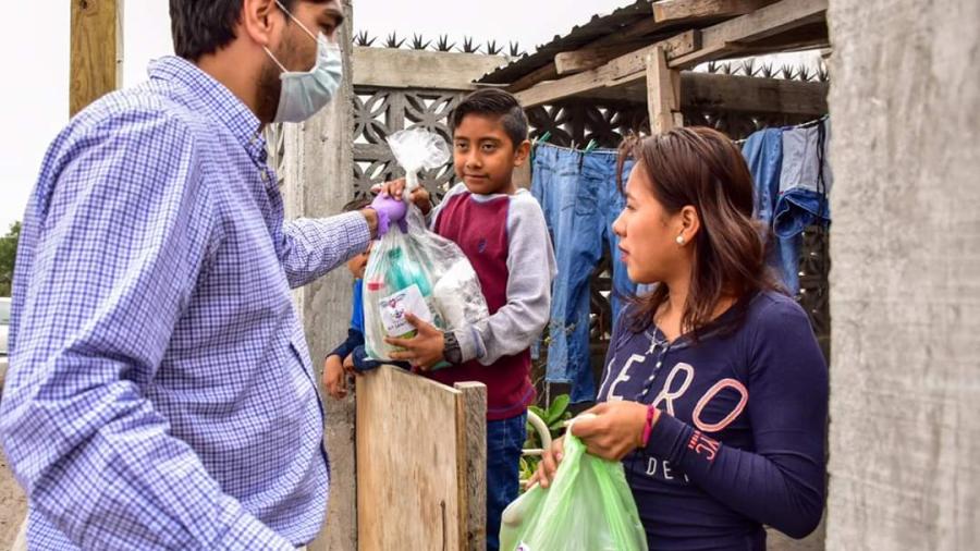 Voluntariado Juvenil del sistema DIF Reynosa continúa con reparto de alimentos y Kits de limpieza