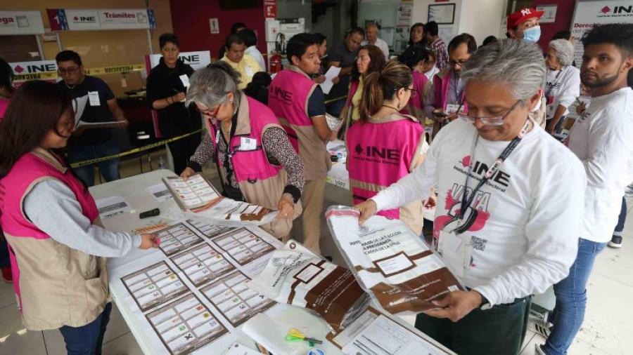 Tras rumores de fraude, INE desmiente clonación de actas
