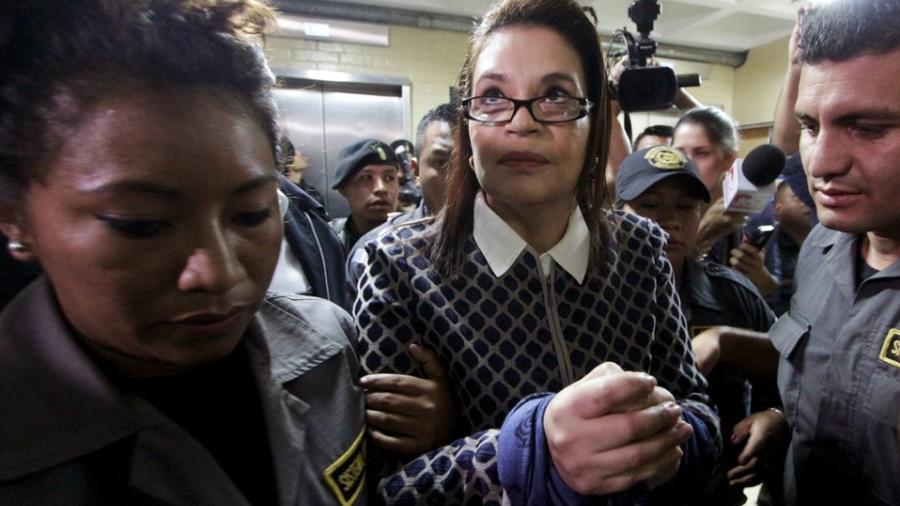 Condenan a 15 años de prisión a la exvicepresidenta de Guatemala por corrupción