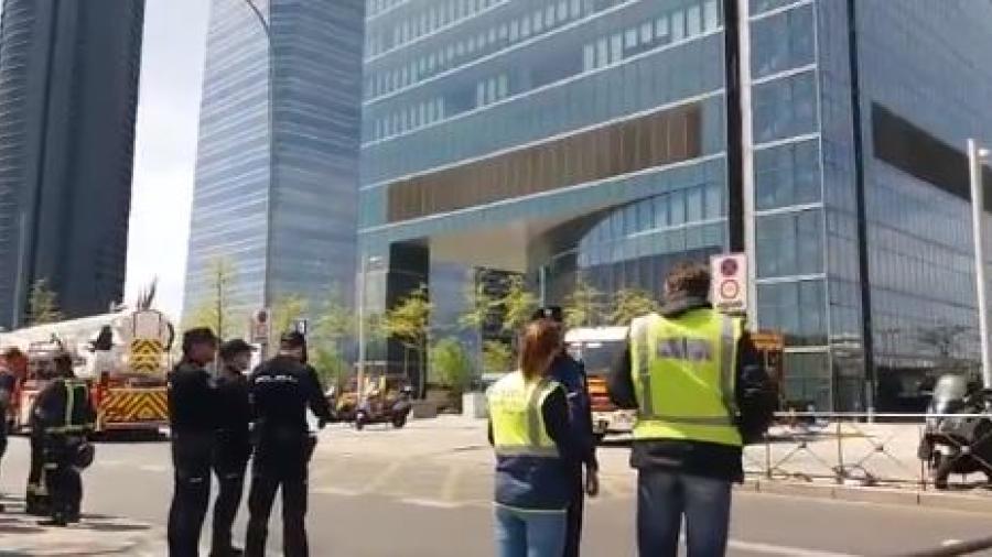 Desalojan el rascacielos Torre Espacio en Madrid por aviso de bomba