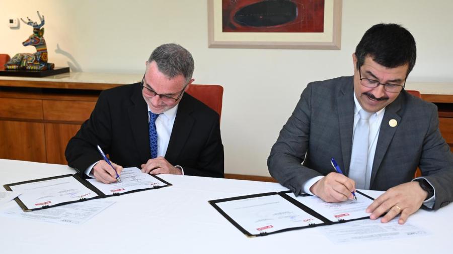 La UAT y Woodside Petróleo México celebran convenio de colaboración académica y científica