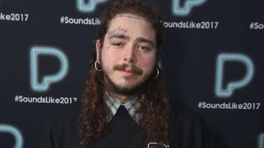 Avión donde viaja rapero Post Malone presenta una emergencia 