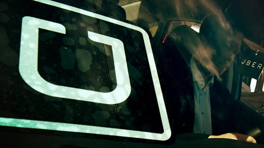 Acusan a conductor de Uber por violar a menor