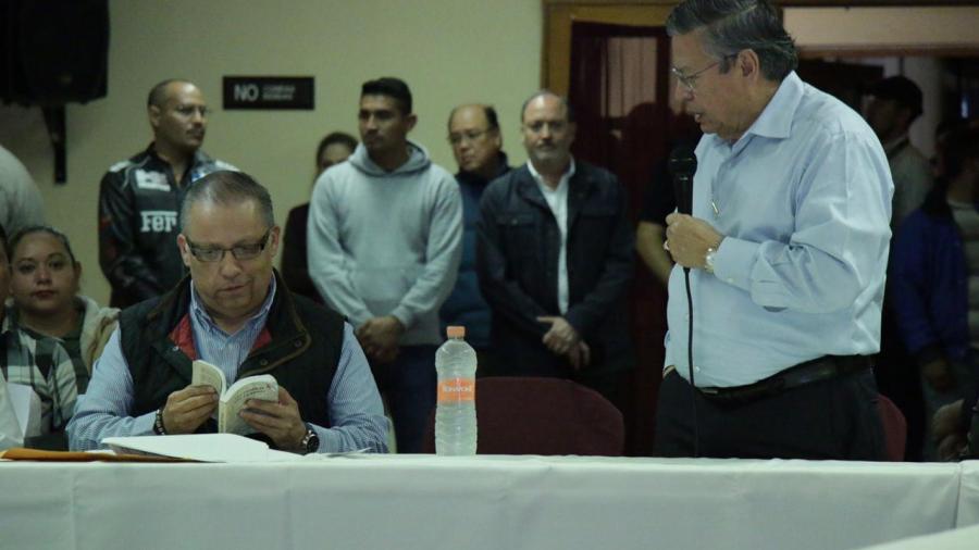 Empresarios y obreros inician pláticas conciliatorias