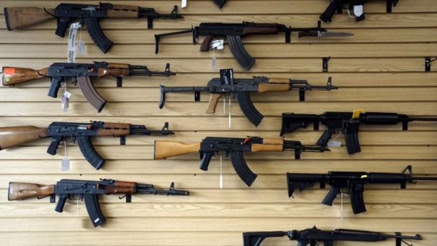 Aumenta la compra de armas en Estados Unidos durante pandemia
