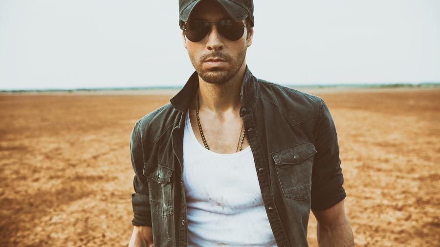 Enrique Iglesias lanza disco de ‘grandes exitos’
