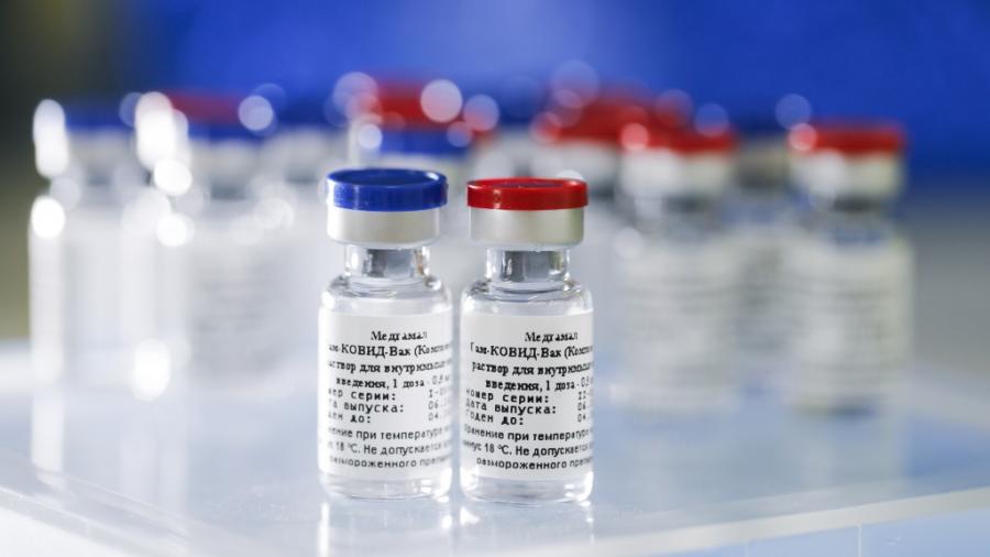 Vacuna rusa pasa última prueba con 91% de efectividad
