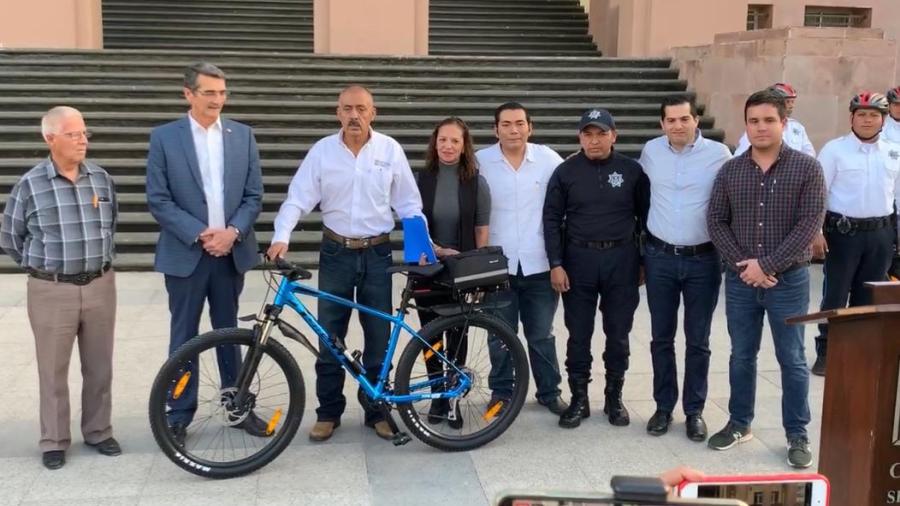 Donan bicicletas a Policías de Proximidad
