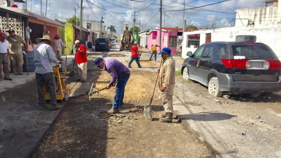 Rehabilita Ayuntamiento calle Argentina en la Cañada