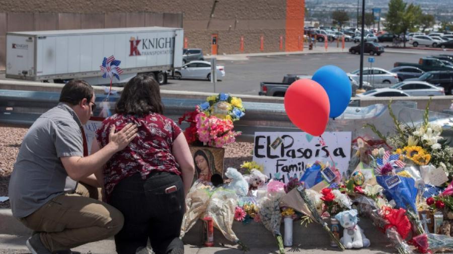 10 mexicanos demandan a Walmart por tiroteo en El Paso