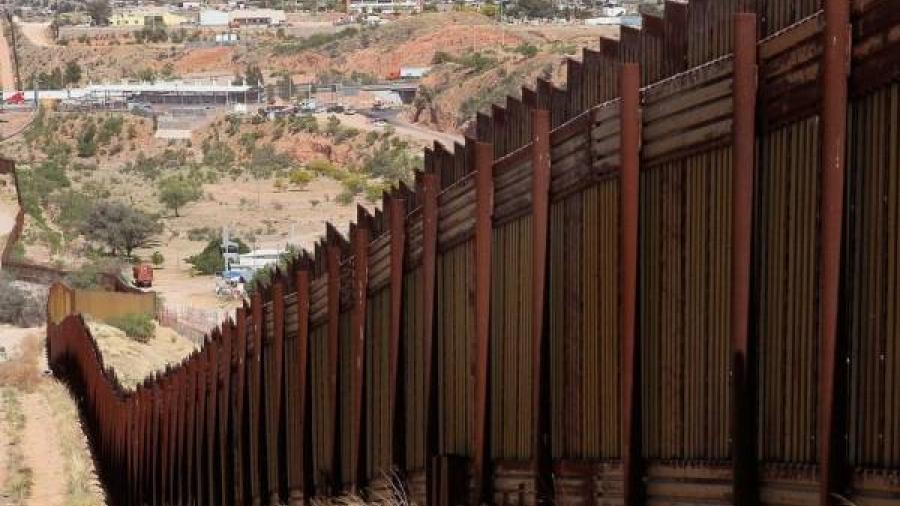 Pentágono destinará mil 500 millones más para el muro fronterizo