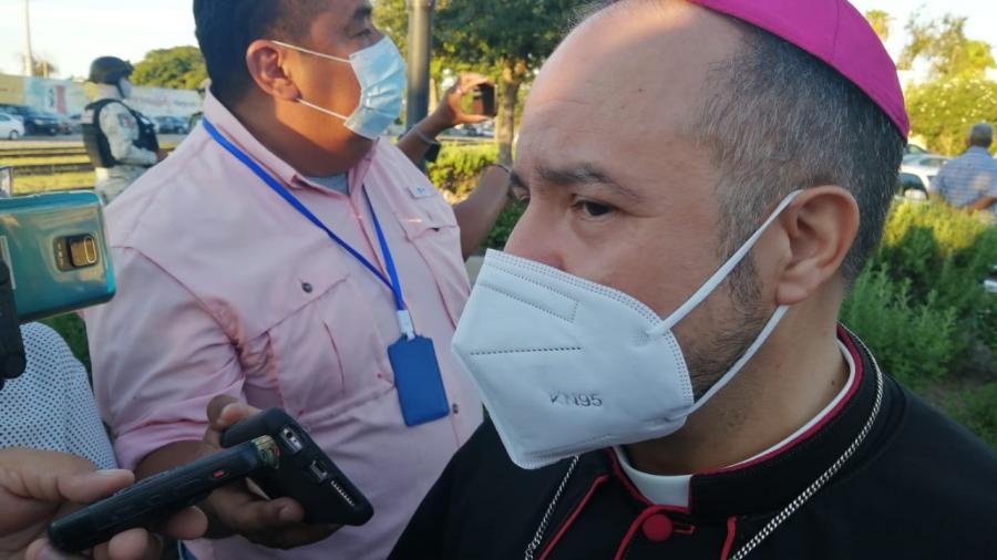 Obispo de Matamoros recomienda a la gente que se vacune