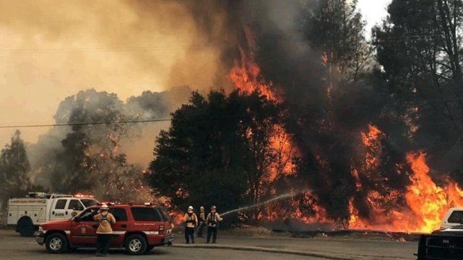 Incendios forestales amenazan California