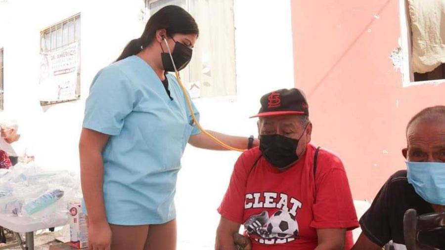 Atendió DIF-REYNOSA necesidades de los abuelitos en Los Almendros 