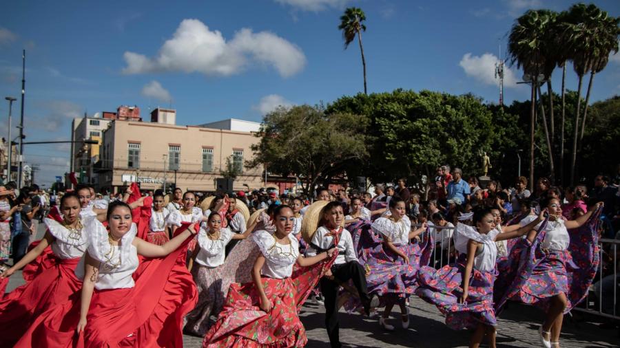 Organizan desfile conmemorativo del 20 de Noviembre