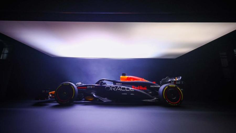 Red Bull presenta el RB20 de 'Checo' Perez y Verstappen