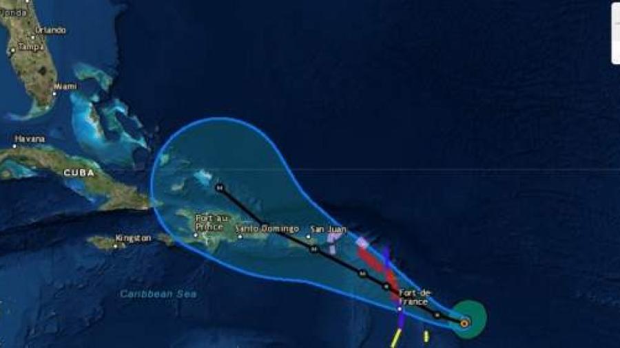 Huracán 'María' sube a categoría 2 y se dirige a las islas del Caribe