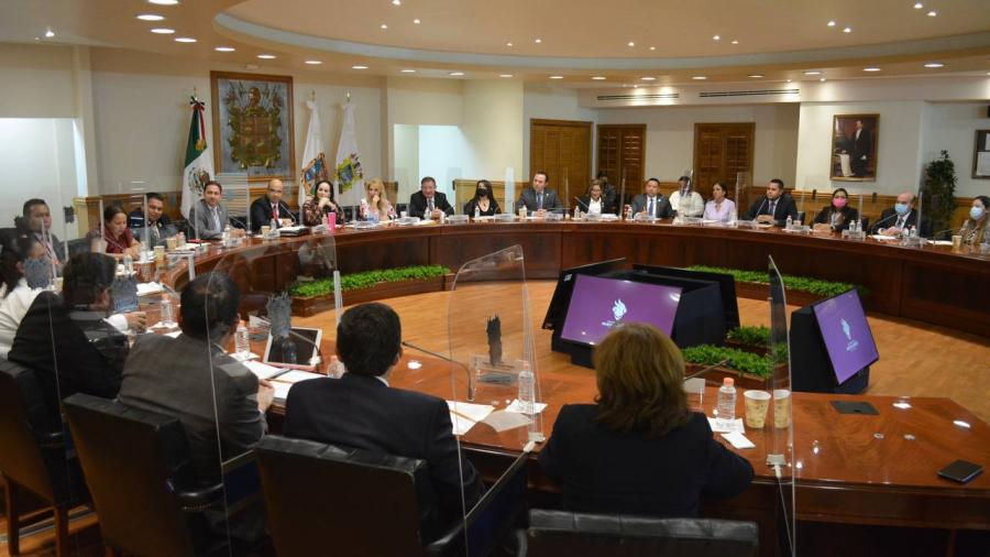 Reporta Obras Publicas deuda millonaria, veh&iacute;culos inservibles, archivos perdidos y falta de mobiliario 