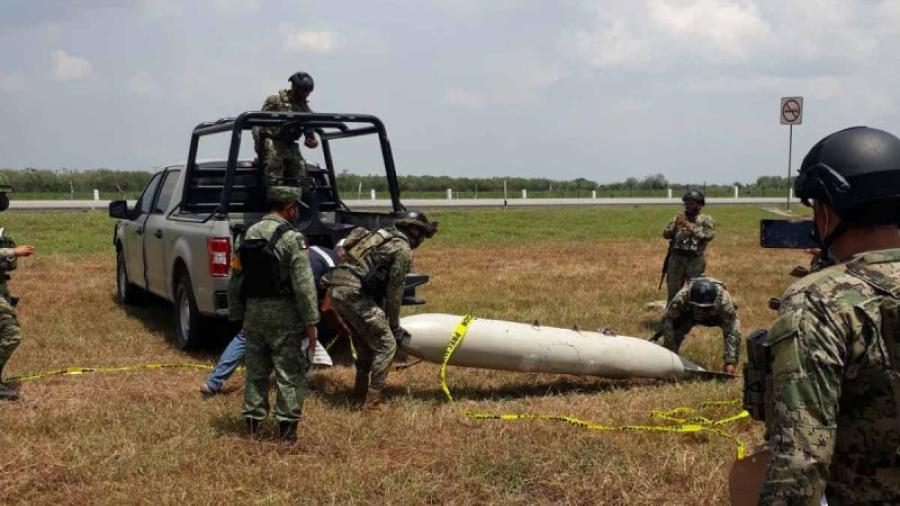 Cae tanque de combustible en forma de misil en González, Tamaulipas