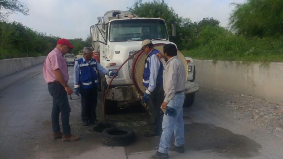 Sondean líneas de drenaje en sectores de la Solidaridad y Satélite