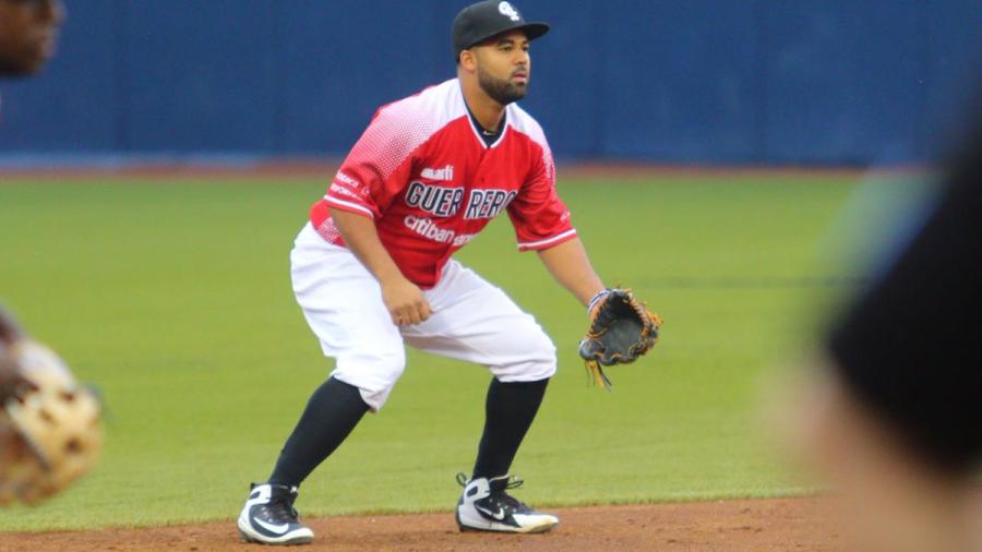 Guerreros vence 3-1 a Pericos 