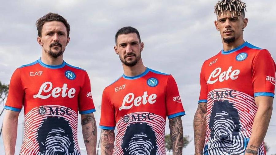 Napoli subastará jerseys de homenaje a Maradona para refugiados Ucranianos