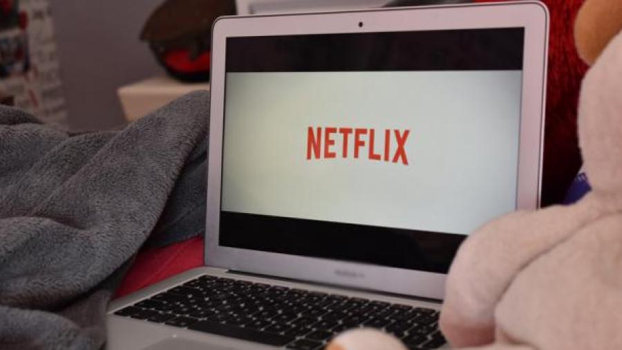 Anuncia Netflix “Social Distance”, una serie inspirada en el confinamiento