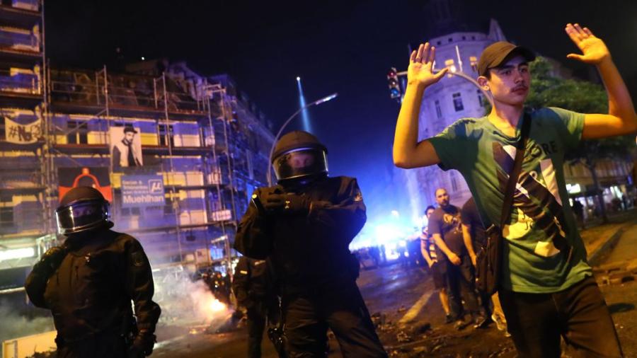 Protestas dejan al menos 200 policías heridos en el G20