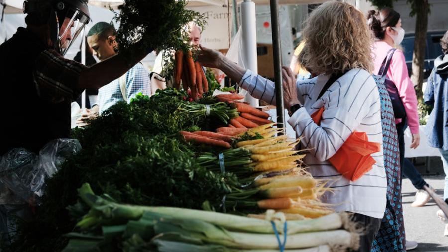 Más del 10% de la producción mundial de alimentos se desperdicia en hogares: FAO