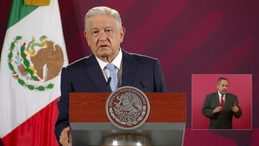 Carambola en autopista de Jalisco pudo deberse a quema de pasto: AMLO