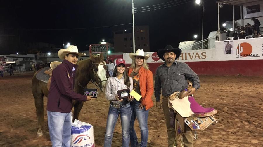 Tamaulipeca se corona en carrera de barriles