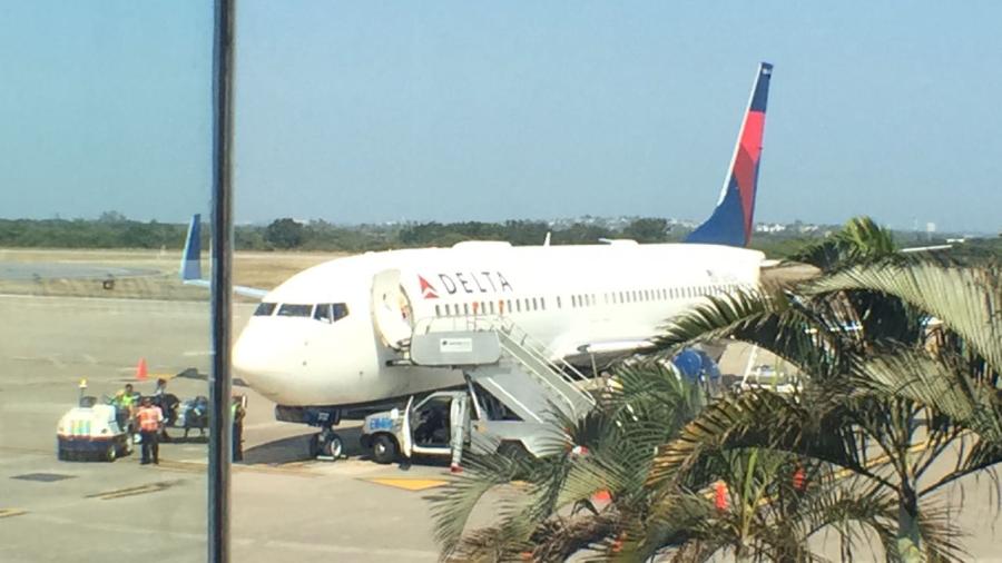 Aterriza de emergencia avión Delta en Tampico 