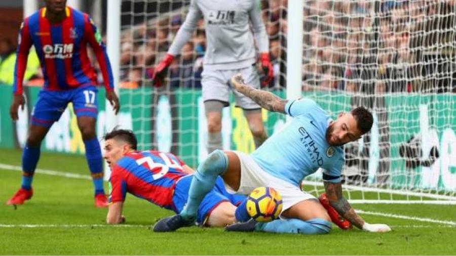 Manchester City pierde racha ganadora ante Cristal Palace