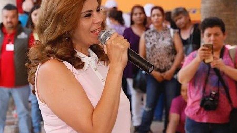 Llama primera dama de Zacatecas 'sicarios' a alumnos de secundaria