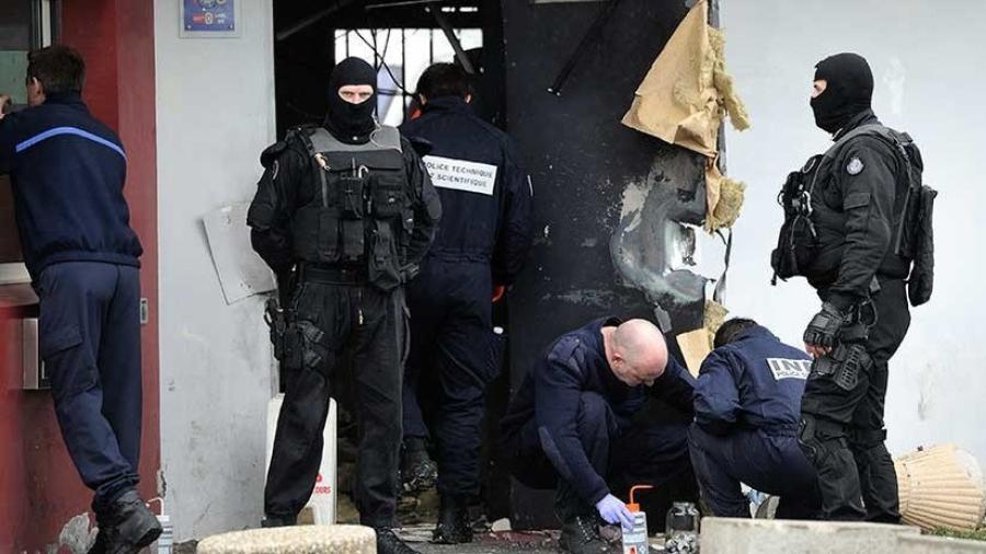 Arrestan al fugitivo más buscado de Francia