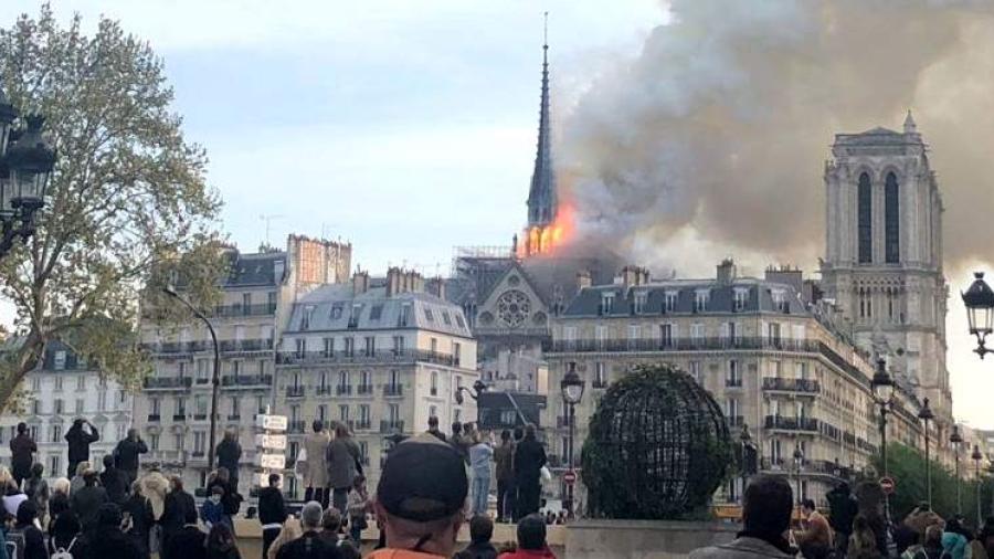 Tras incendio, Notre Dame es un 'riesgo para la salud' por plomo