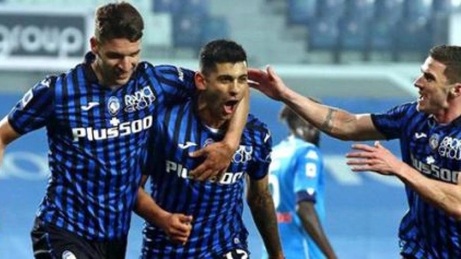 El Napoli sufre sin el mexicano ante el Atalanta; Osimhen sale inconsciente