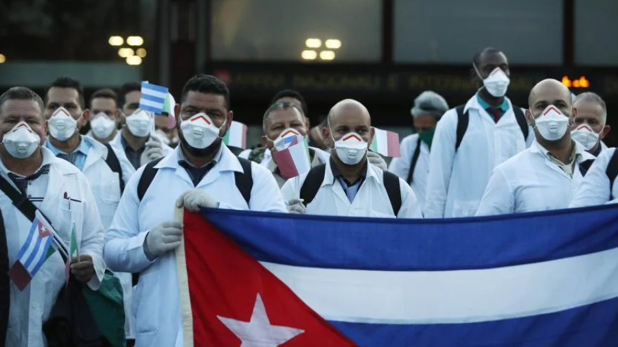 Hay 277 médicos cubanos trabajando en el país: Zoé Robledo 