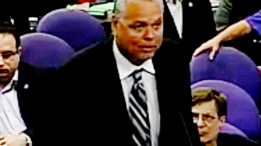 Policía que ignoró tiroteo en Florida es demandado