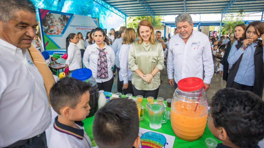Mariana Gómez, inaugura Desayunador Escolar y entrega equipamiento para 6 desayunadores