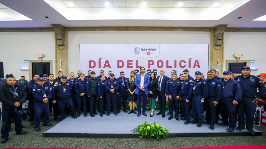 Cálido homenaje del Alcalde Carlos Peña Ortiz a más de 500 oficiales en el Día del Policía en Reynosa