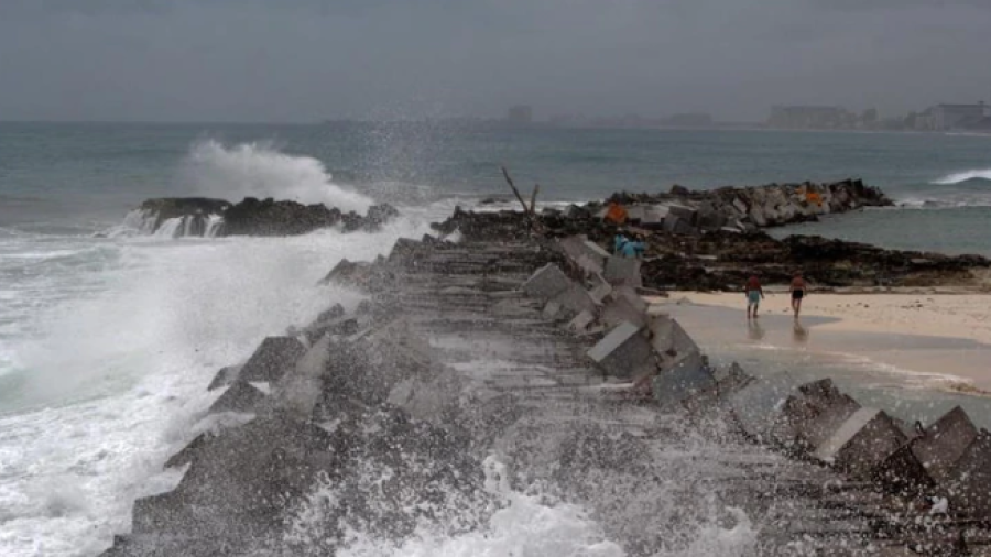 Alerta en Texas ante la posible formación de una tormenta tropical