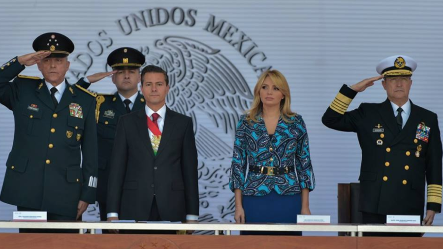 Mexicanos deben enfrentar los desafíos de México, en equipo: EPN