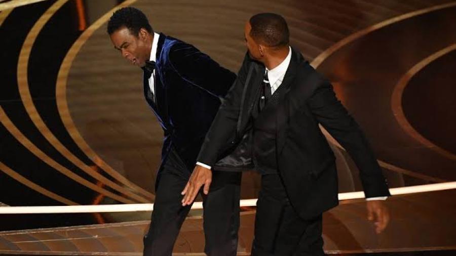 Will Smith se disculpa por cachetada a Chris Rock durante Los Oscar
